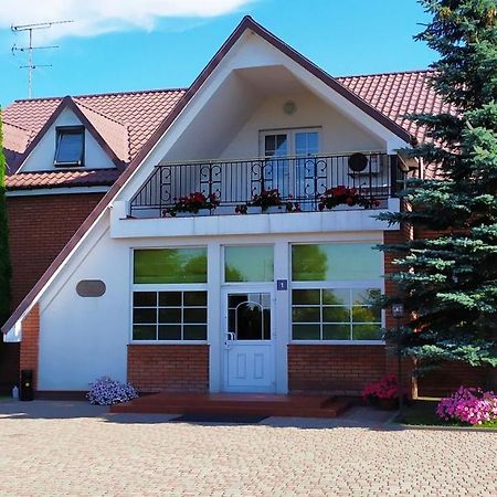 Euro Motel Lyuboml Eksteriør billede